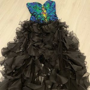 Stunning Sheri Hill dress